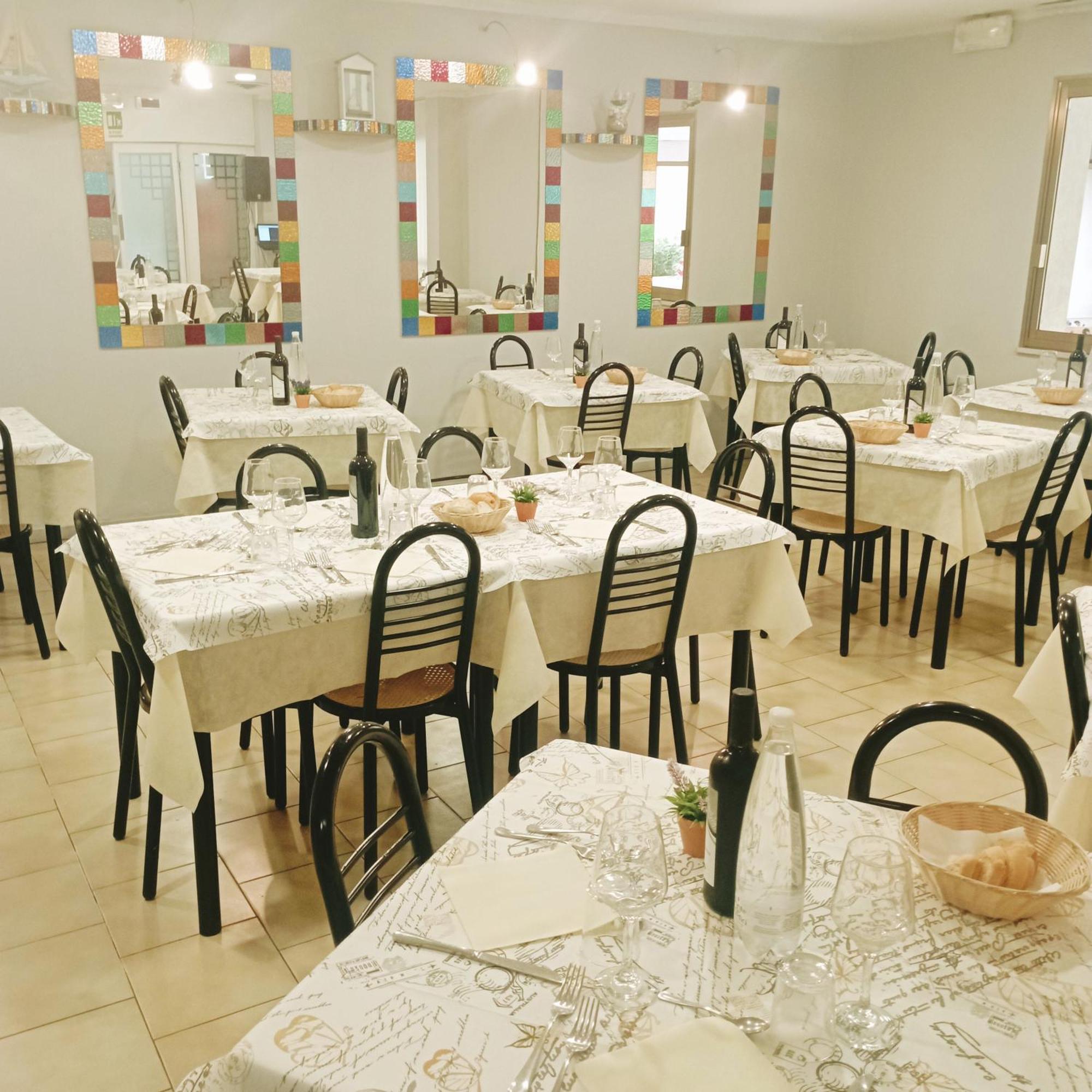 Hotel Raul ริชโชเน ภายนอก รูปภาพ